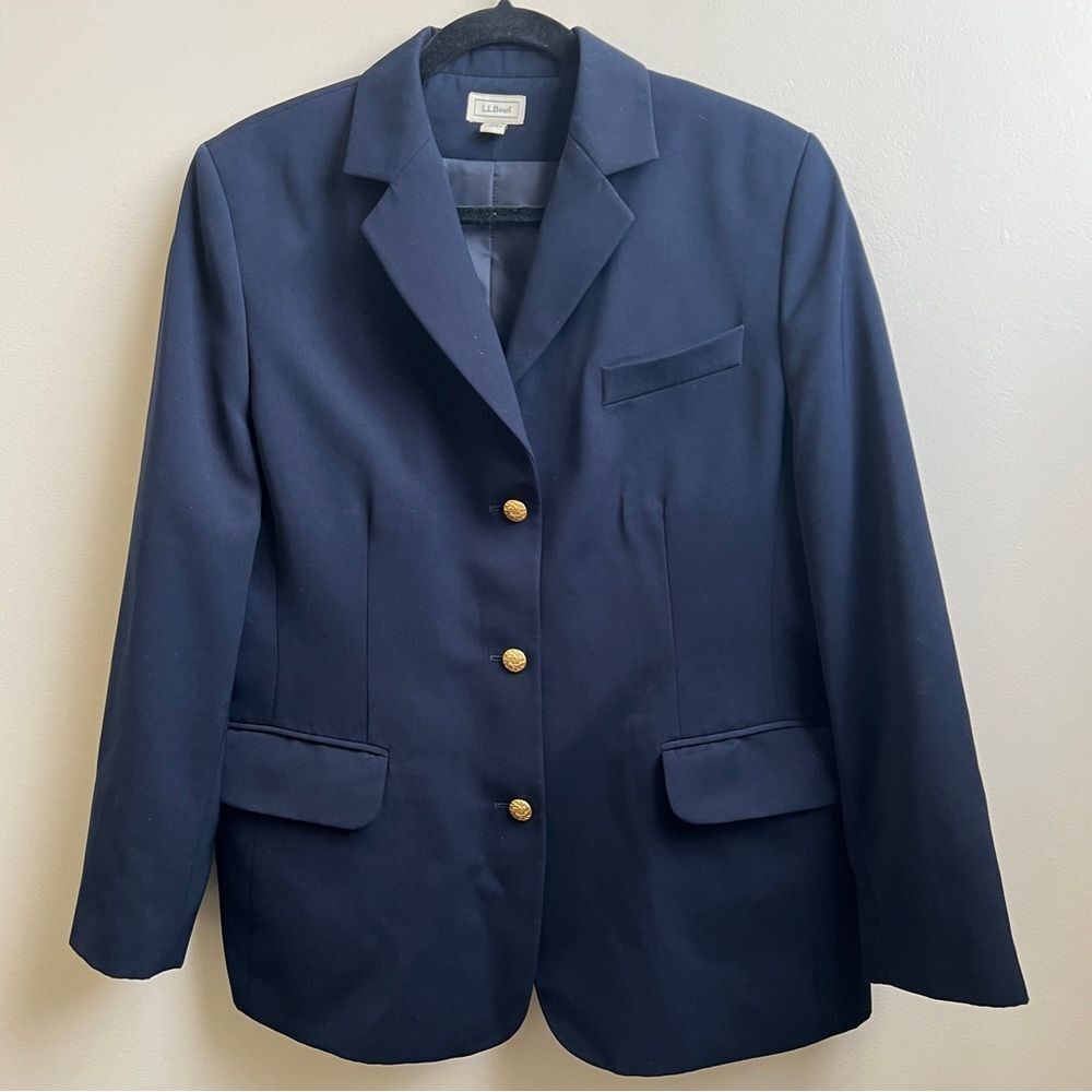 L.L. Bean Women’s Classic Navy Blazer With Gold Buttons.  Size 14p